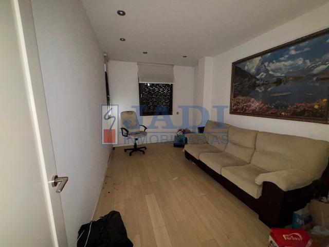 Venta de casa en Valdepeñas