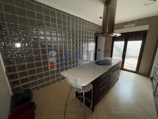 Venta de casa en Valdepeñas