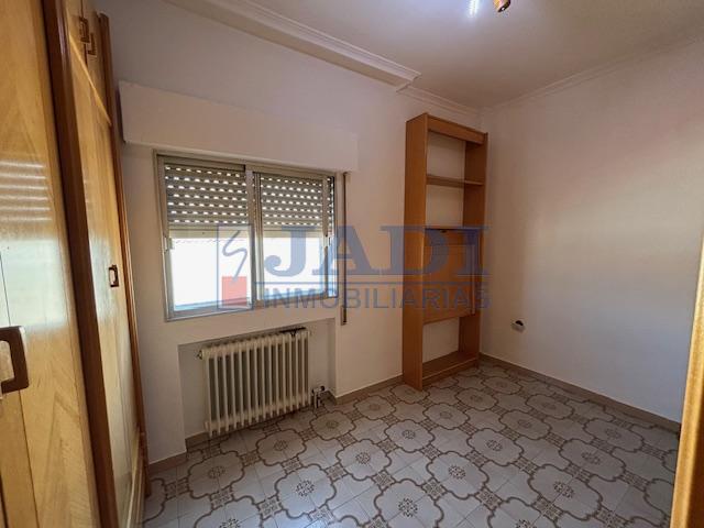 Venta de piso en Valdepeñas