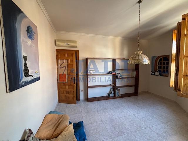 Venta de casa en Valdepeñas