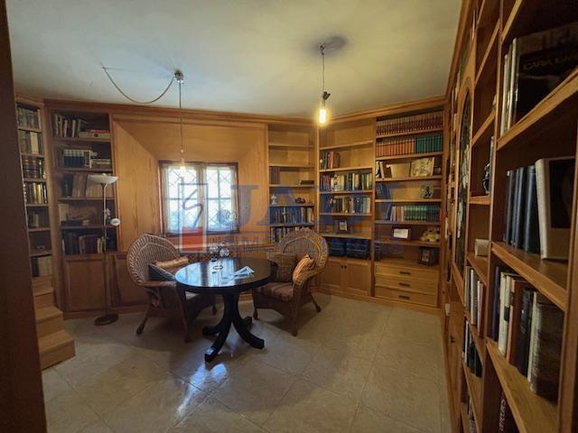 Venta de casa en Valdepeñas