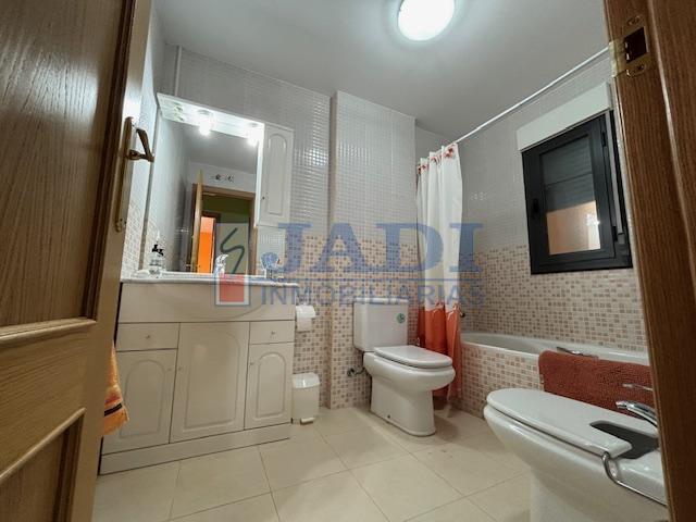 Venta de piso en Valdepeñas