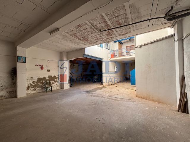 Venta de casa en Valdepeñas