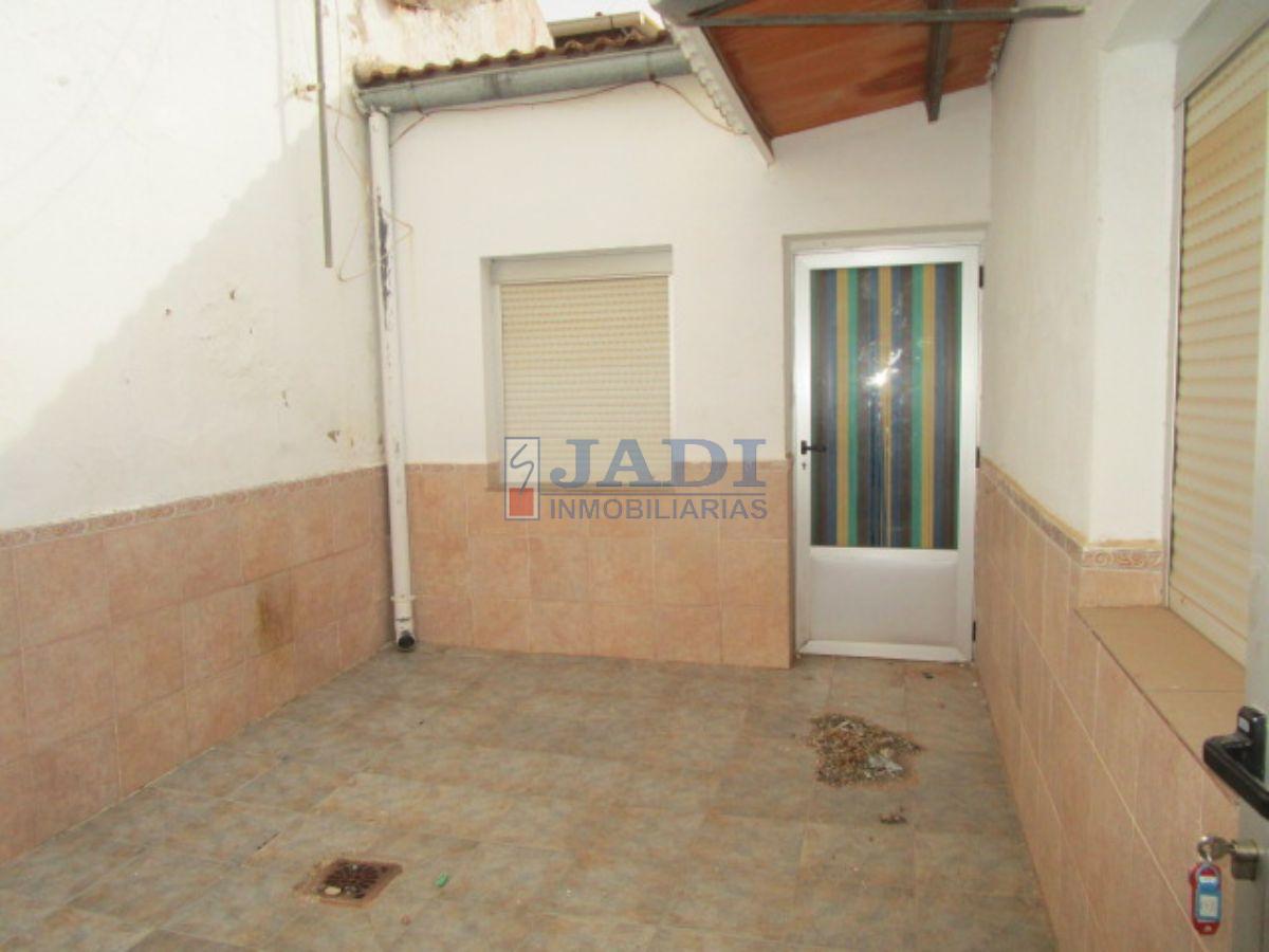 Venta de casa en Valdepeñas