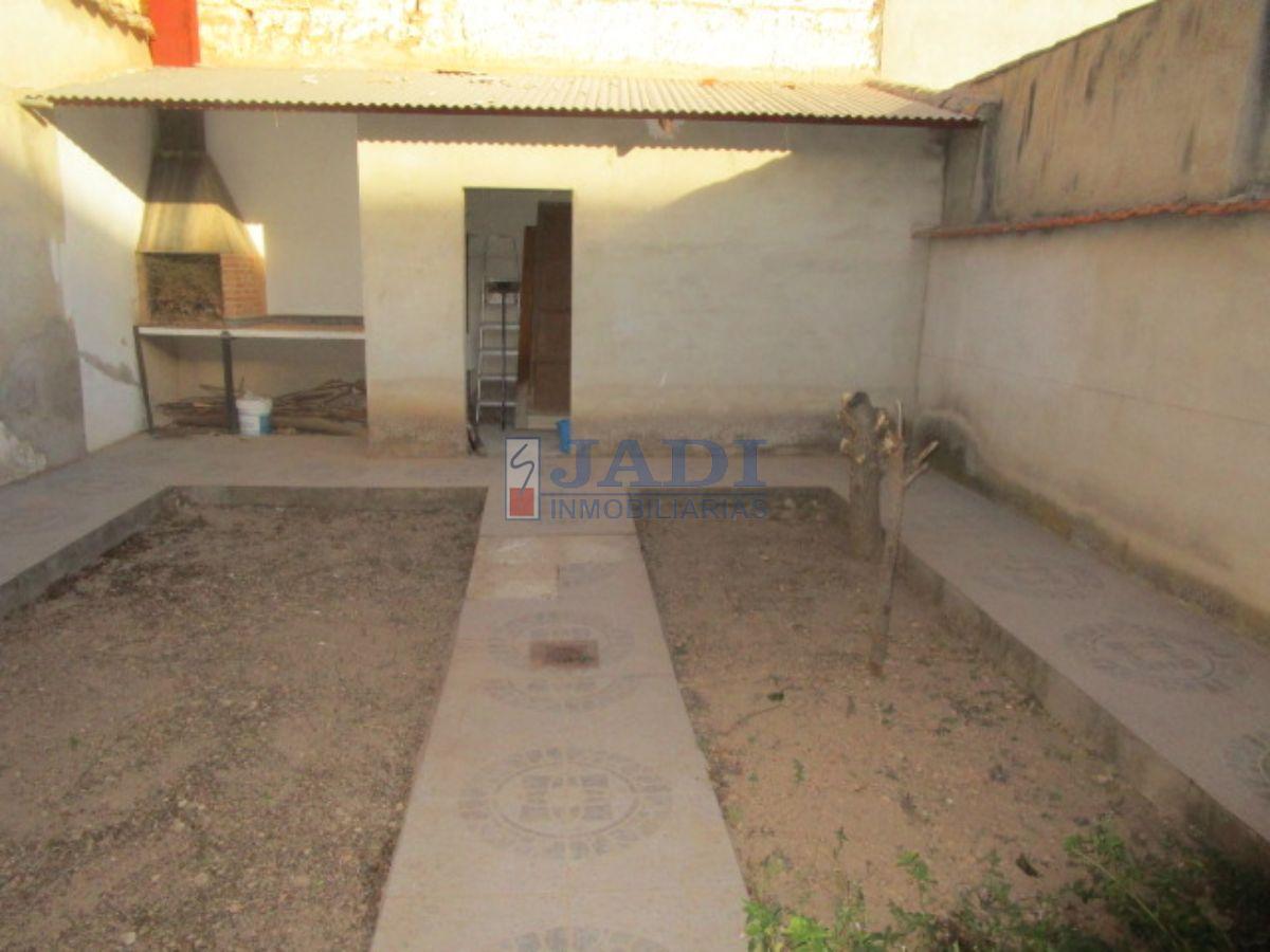 For sale of house in Valdepeñas