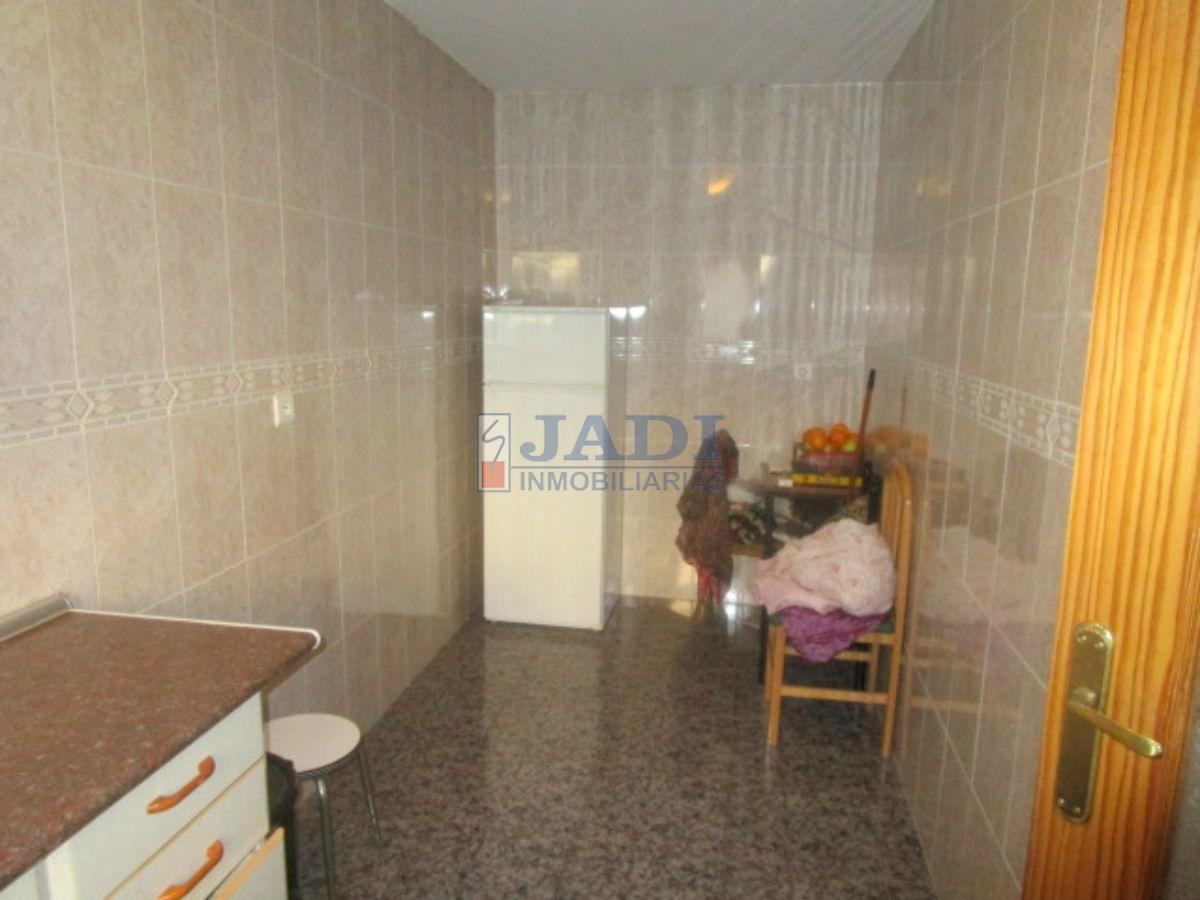 For sale of house in Valdepeñas