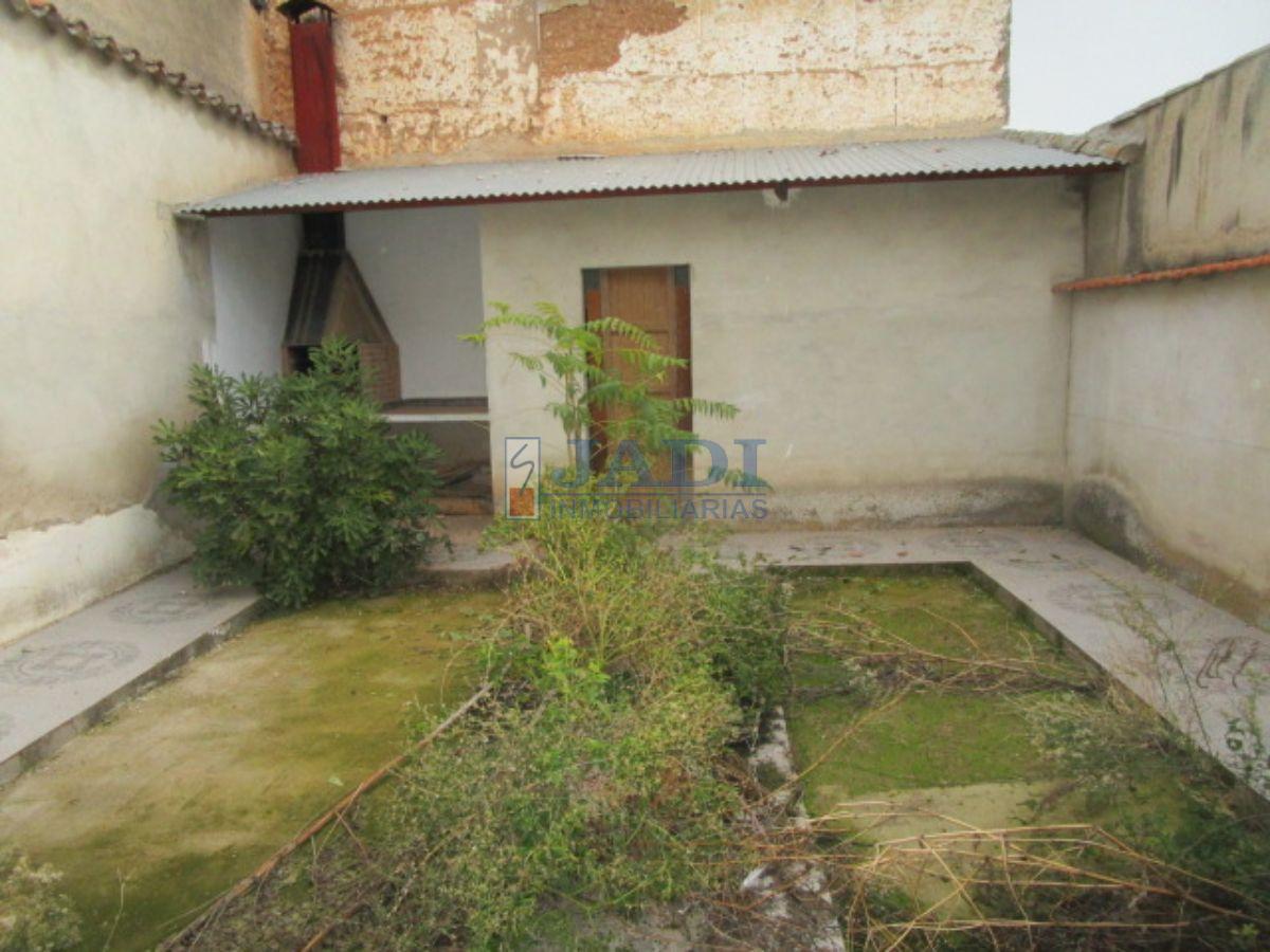 For sale of house in Valdepeñas