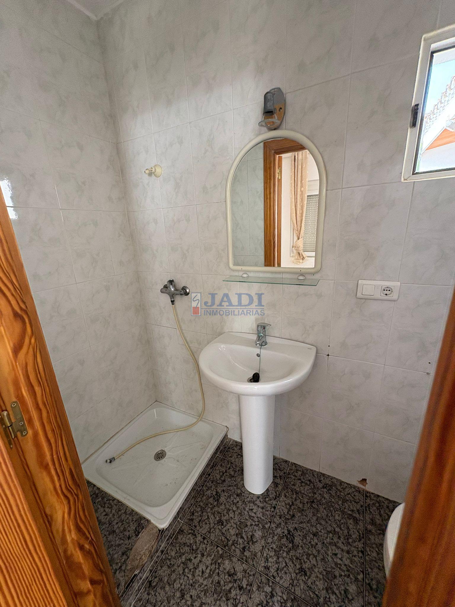 Venta de casa en Valdepeñas