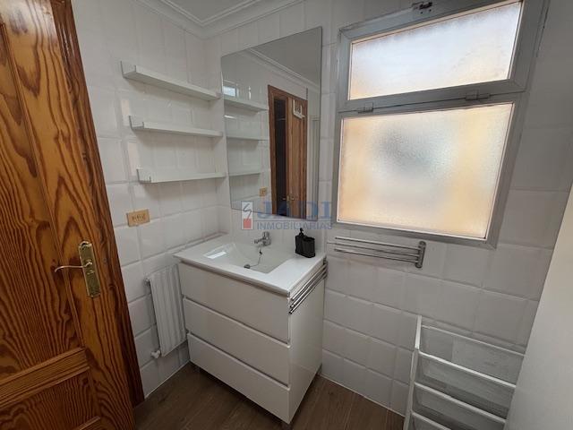 For rent of room in Valdepeñas