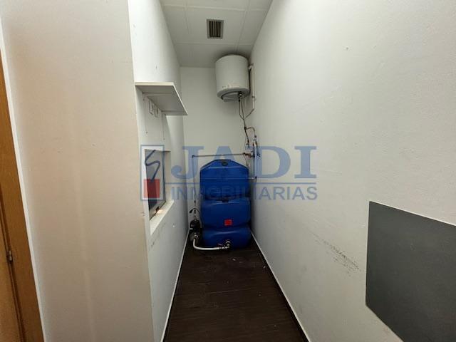 Venta de local en Valdepeñas