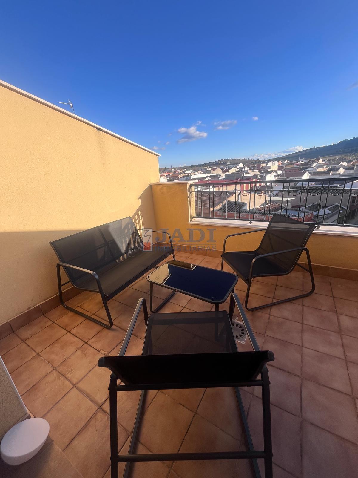 Alquiler de Ático en Valdepeñas