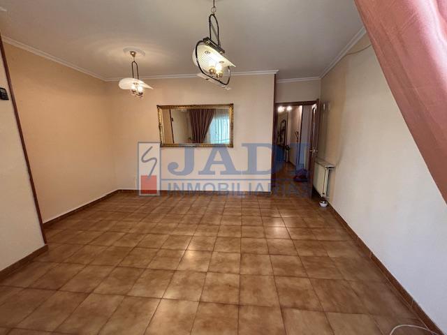 Venta de piso en Valdepeñas