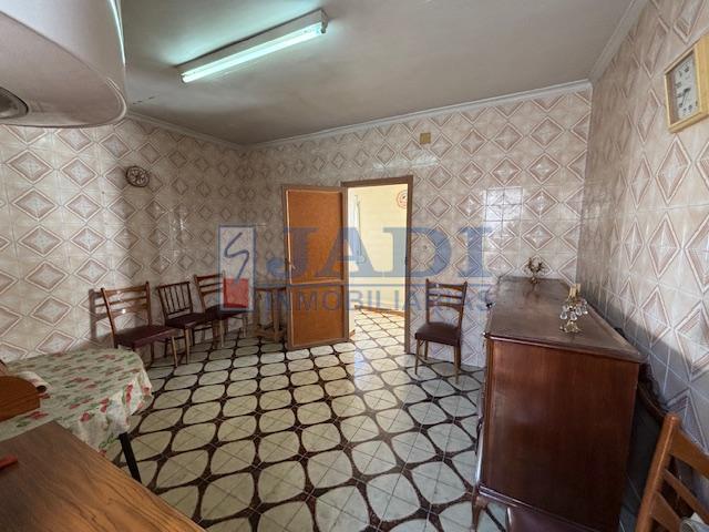 Venta de casa en Valdepeñas