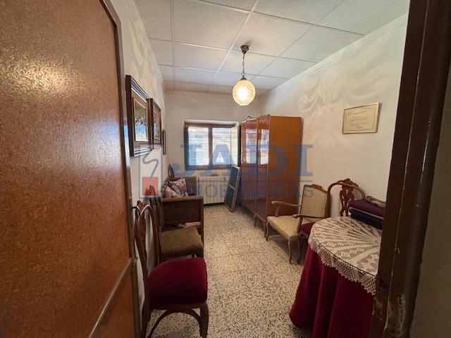 Venta de casa en Valdepeñas