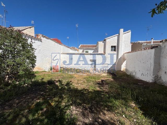 Venta de casa en Valdepeñas