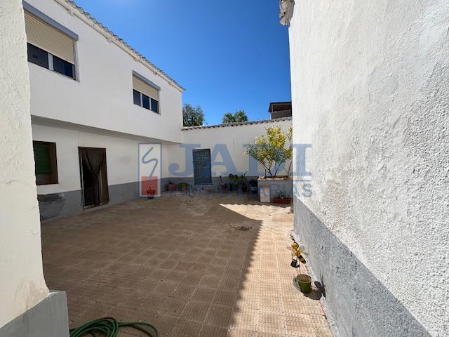 Venta de casa en Valdepeñas