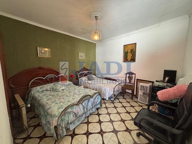 Venta de casa en Valdepeñas