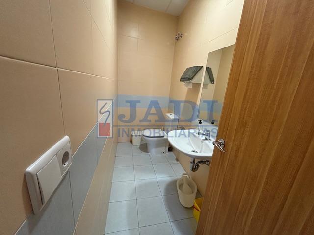 Alquiler de local en Valdepeñas