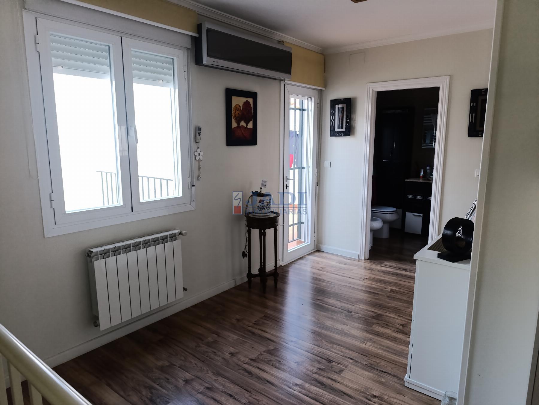 Venta de casa en Valdepeñas