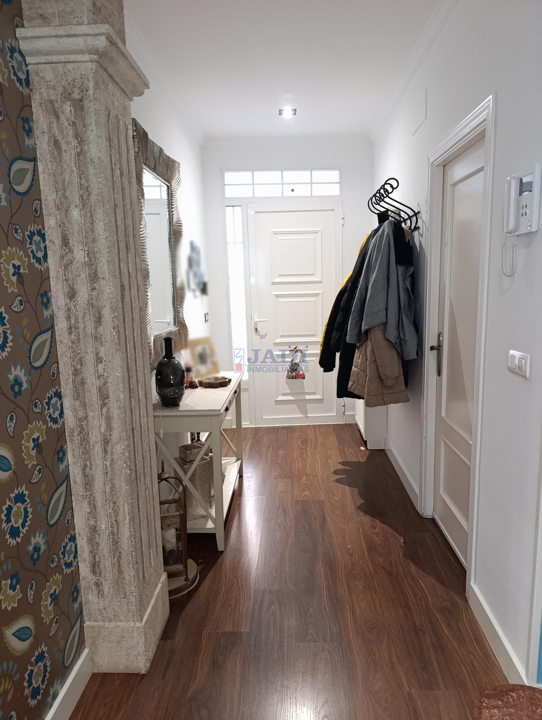 Venta de casa en Valdepeñas