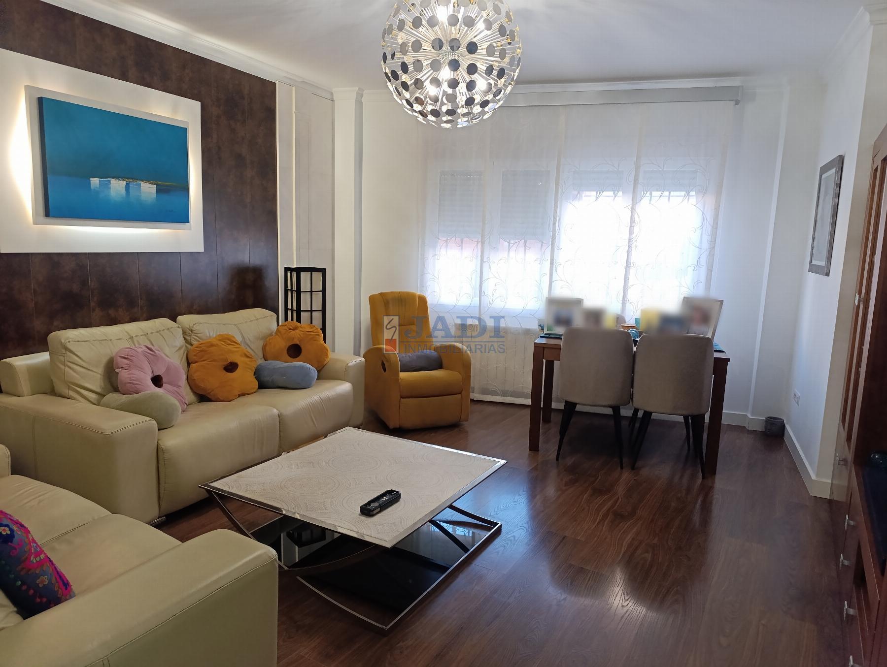 Venta de casa en Valdepeñas