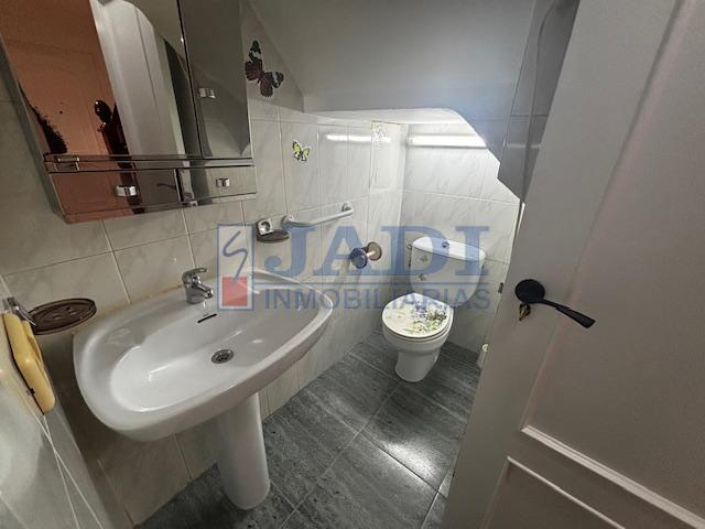 Venta de casa en Valdepeñas