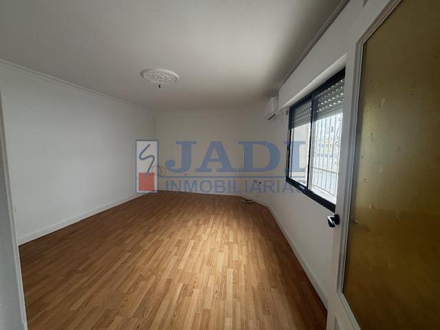 Venta de casa en Valdepeñas