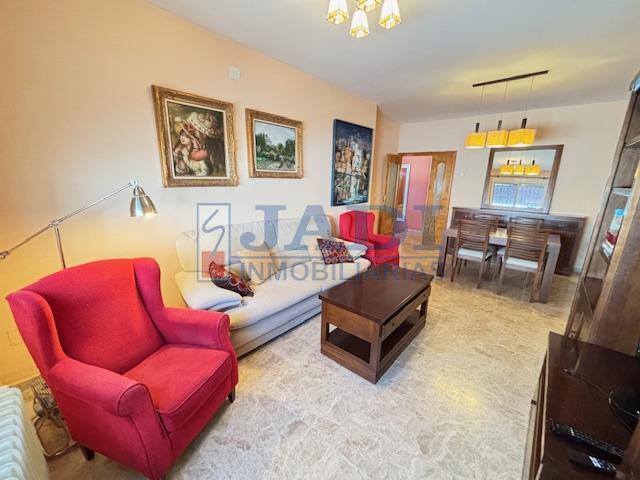 Venta de casa en Valdepeñas