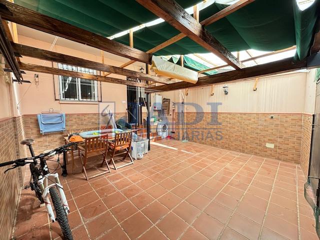 Venta de casa en Valdepeñas