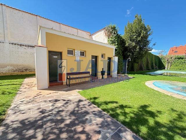Venta de casa en Valdepeñas