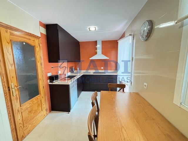 Venta de casa en Valdepeñas