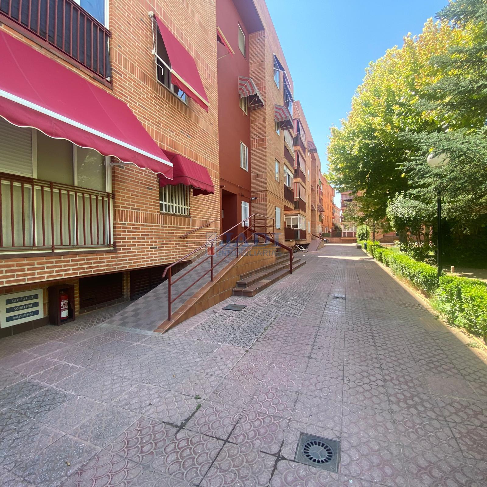 Venta de piso en Valdepeñas