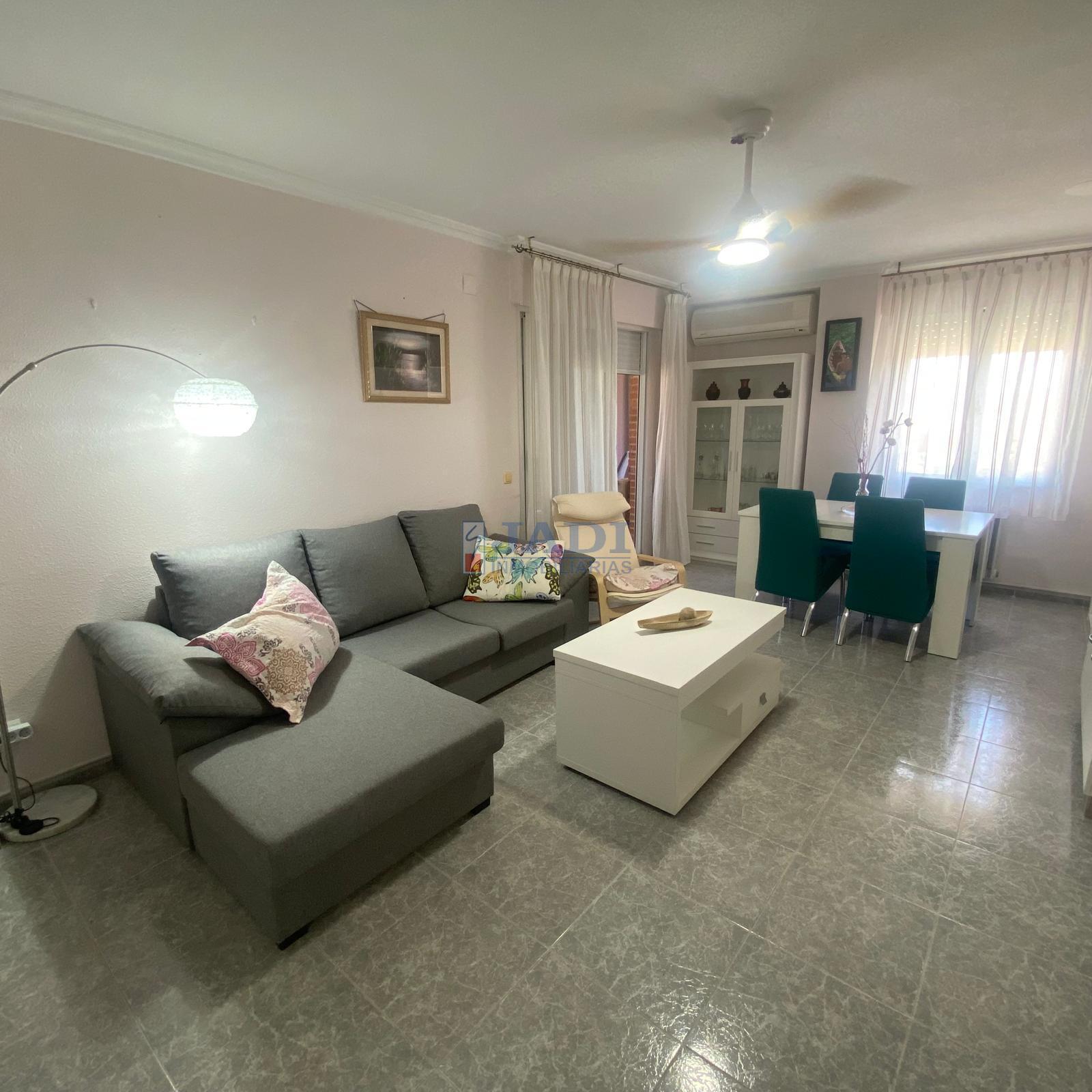 Venta de piso en Valdepeñas