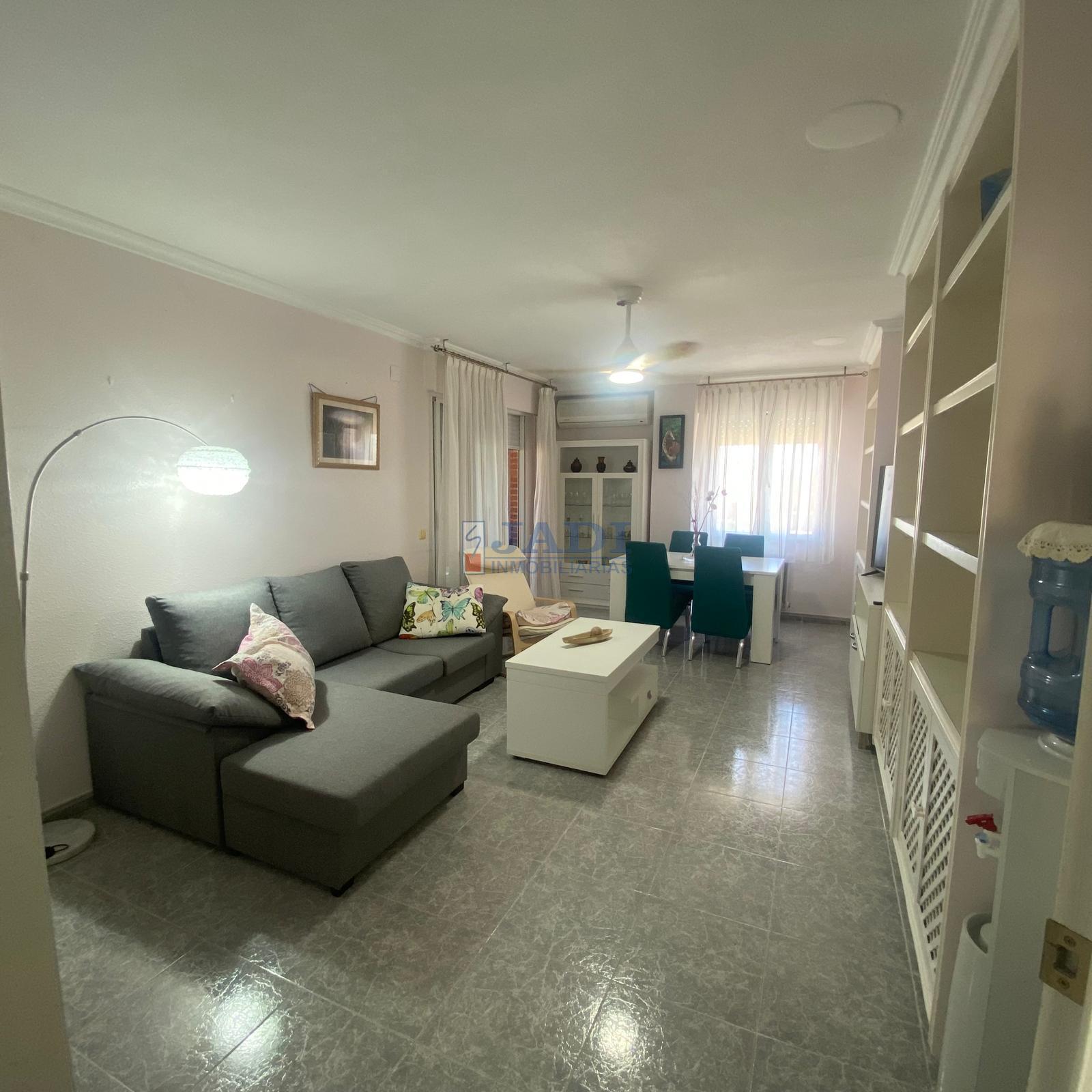 Venta de piso en Valdepeñas
