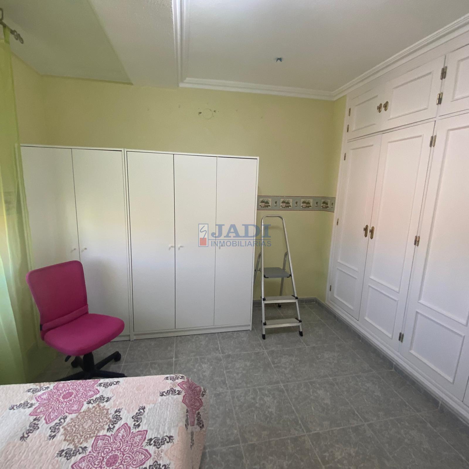Venta de piso en Valdepeñas