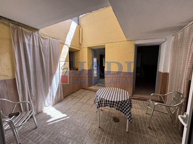Venta de casa en Valdepeñas