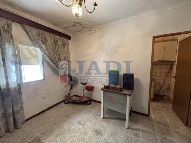Venta de casa en Valdepeñas