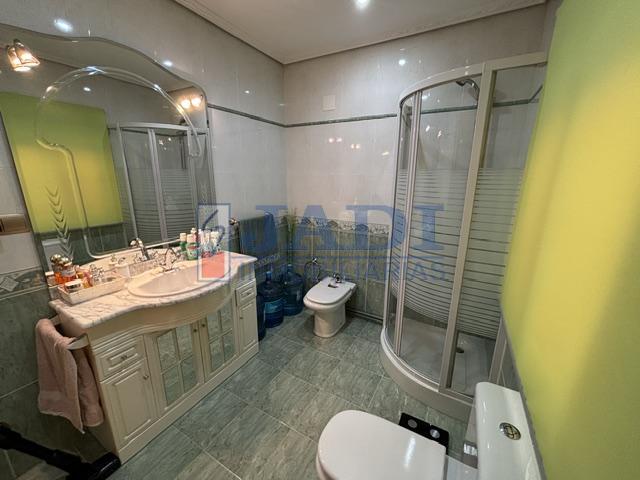 Venta de casa en Valdepeñas