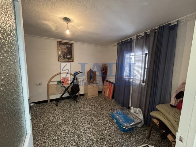 Venta de casa en Valdepeñas
