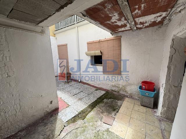 Venta de casa en Valdepeñas