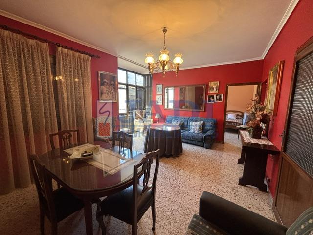 Venta de casa en Valdepeñas