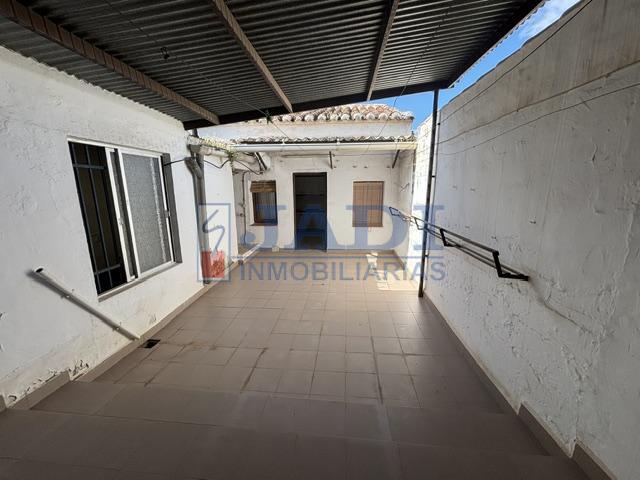 Venta de casa en Valdepeñas