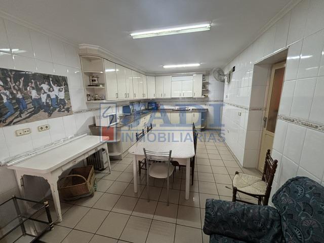 Venta de casa en Valdepeñas