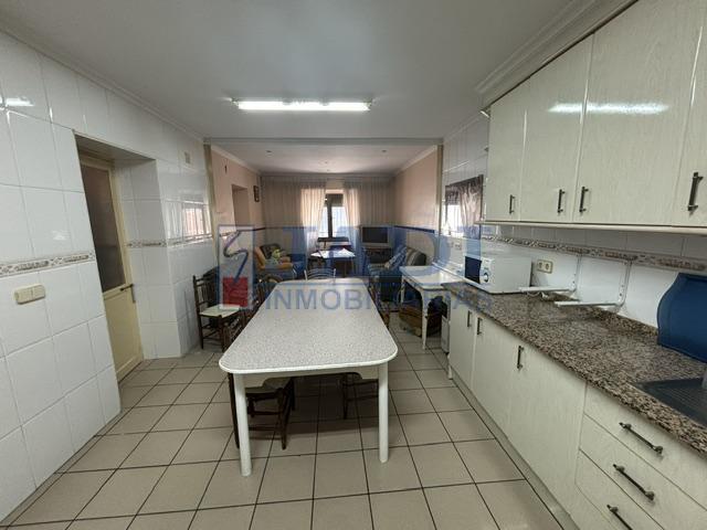 Venta de casa en Valdepeñas