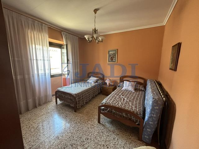 Venta de casa en Valdepeñas