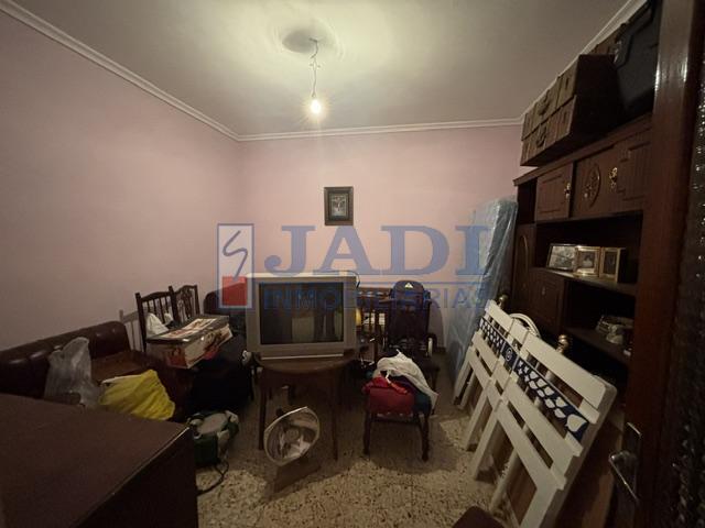 Venta de casa en Valdepeñas
