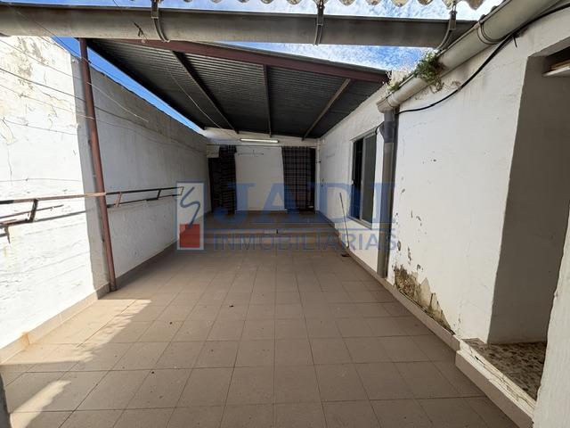 Venta de casa en Valdepeñas