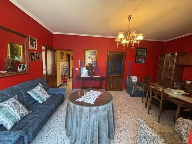 Venta de casa en Valdepeñas