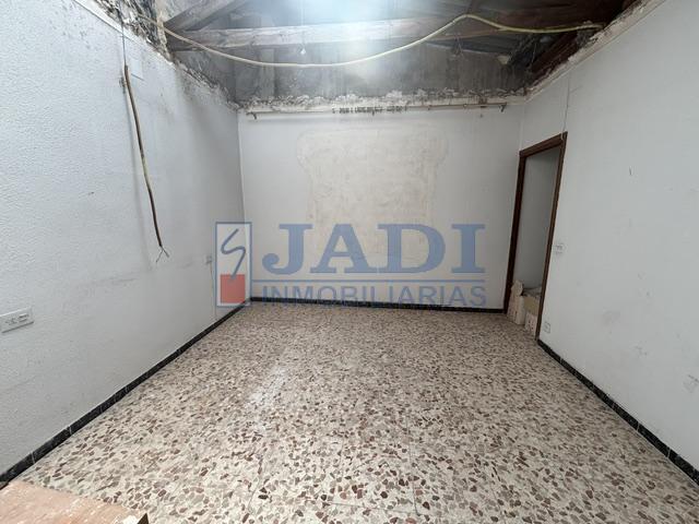 Venta de casa en Valdepeñas