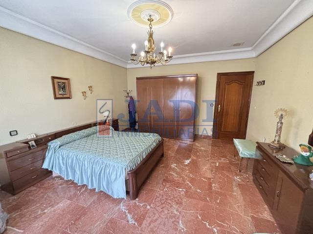 Venta de casa en Valdepeñas
